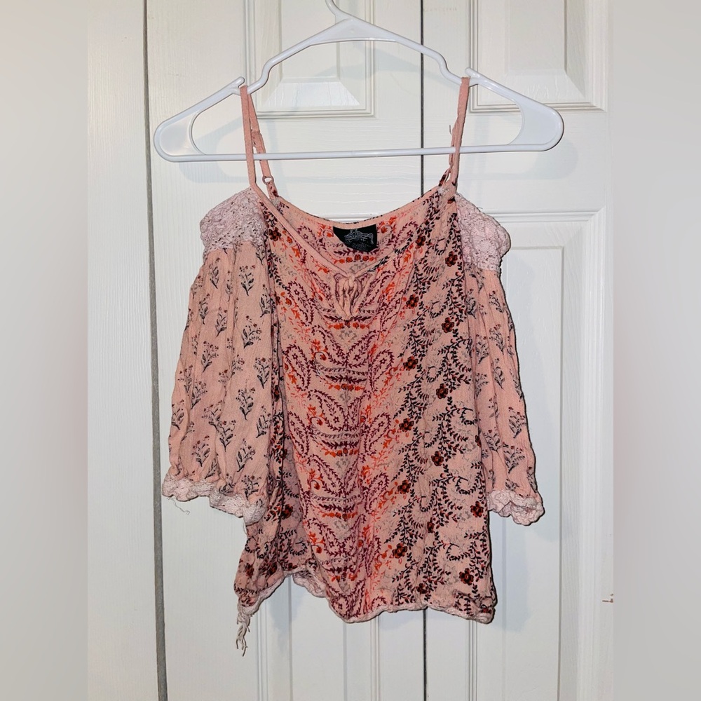 Women’s Off The Shoulder Top Size XS